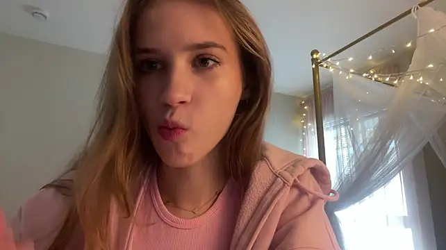 LynellMilleson - airkisses for you <3