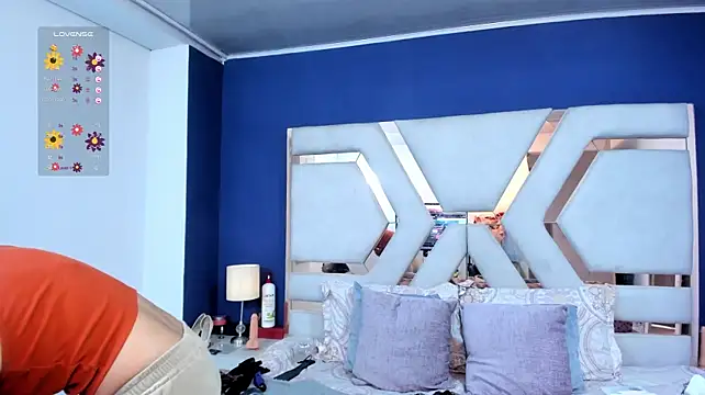 Sara_Evaanns - omnibot in clit
