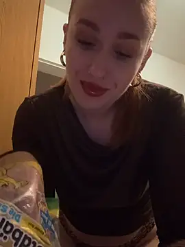 ChiaraVelvet - Show ass and Slap 5X🥵💦