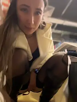 ICrazyOneIRL - 😱TAKE PANTIES OFF NEXT TO STRANGERS!