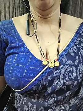 Bhuvana_555 - Boobs on honey