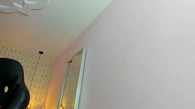Clarise_hall3 - two fingers in my pussy