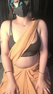 _Beauty__Queen_ - ICE CUBES IN NECK AND BOOBS