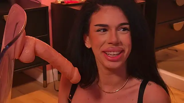 ReinaTriana - twerk this big ass