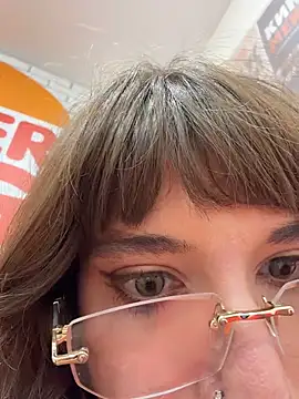 NikkiVice - spank ass really loud in crowed BK