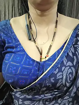 Bhuvana_555 - Boobs on honey