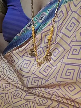 Tamil_Ammani - Boobs show😜😜😝🥰🔥🔥🔥