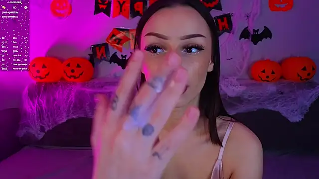 MayaPratt - Suck fingers and lick lips