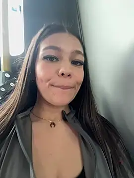 Alyshanon18 - DOWN SKIRT AND SHOW ASS😱