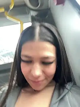 Alyshanon18 - DOWN SKIRT AND SHOW ASS😱