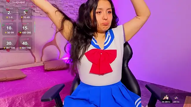 Oliviapearl_tay - oil in boobs