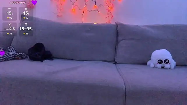 Luna_Nocturne - Lick my finger + eye contact