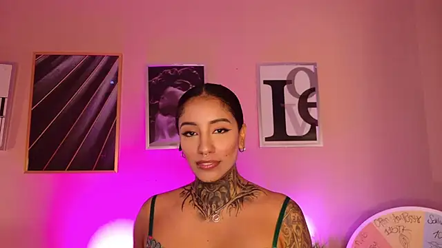 Biancaleblanc - Suck dildo