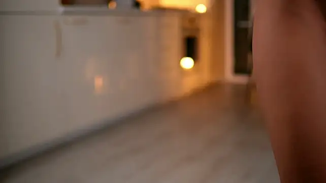 ElaraShine - Pussy getting rubbed 🥵💦