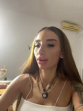 BlueEyes_BB - Topless 5 min : let my boobs free