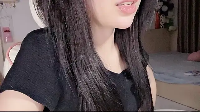 Yuyu-baobei - cô bé thuần khiết có cây viết trong qần