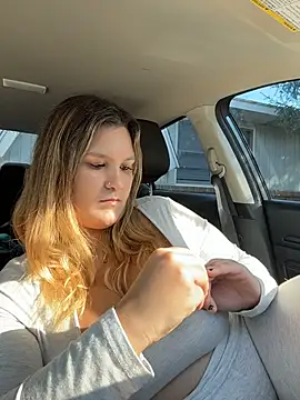 Latinamommy26 - Nipple clamps 3 mins