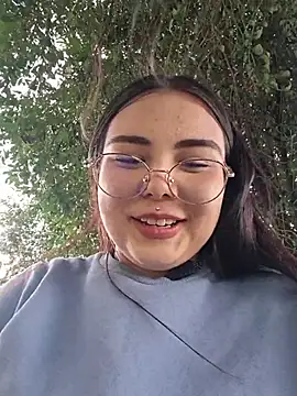 Julieth88_ - Take off your panties and lick them RISK