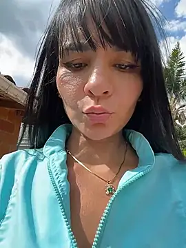 LuxeBrunetteXXX - WARM UP MY PUSSY AT WORK🔥