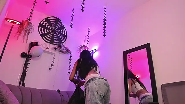 Tianacollins - Fingers my pussy ❤❤