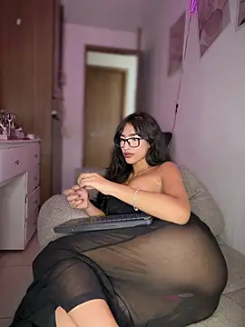 DulceLenns - Undress me and fingers ass(lastipvideo)