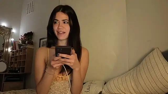 SkylarHopexo - Tease Boobs