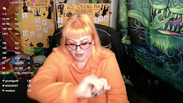 Kinky_Witch - Oil Ass & Spank 6x
