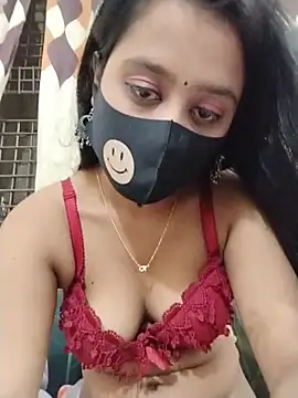 Trisha-26 - Open nude show