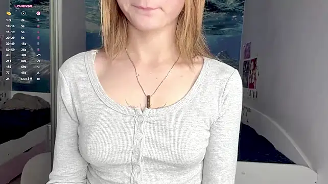 Lia_verse - mash my tits under clothing