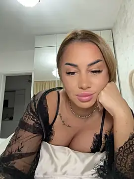 KirstieVegas - Please and tease me😈🎁LT