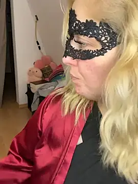 -CurvySecret- - Show My BIG Tits 1min.😈