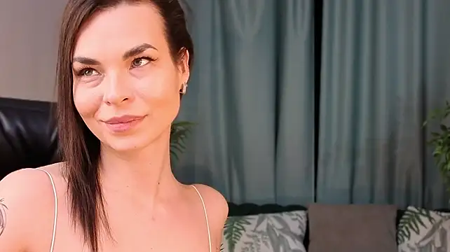 Anna_Bonita - suck my finger close