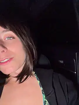 Jessicandy_ - Bra off 🍒
