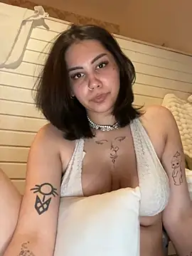 Lora_meow - bugyi le