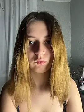 KiraSakura - TOPLESS