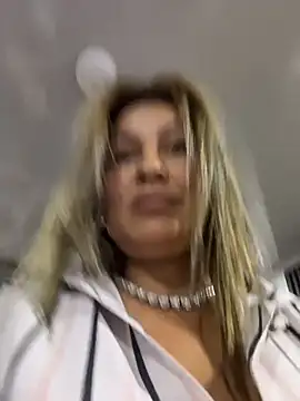 _Pamelamilff - spit tits
