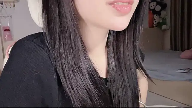 Yuyu-baobei - cô bé thuần khiết có cây viết trong qần