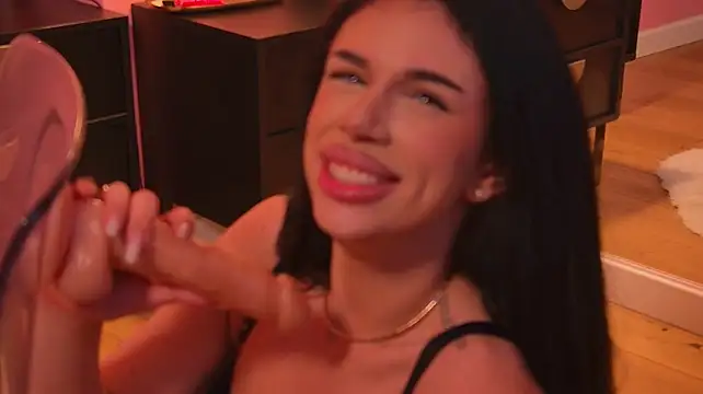 ReinaTriana - twerk this big ass