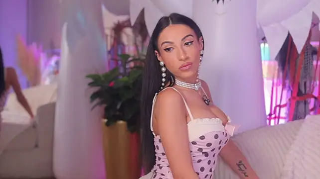 Anais_Bloom - Boobies Out & Spanks🎉