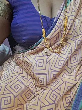Tamil_Ammani - Boobs show😜😜😝🥰🔥🔥🔥