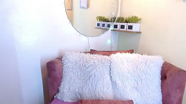 Esmeralda_stonne - spank ass x 10