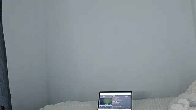 ElenaaDivine - mellbimbó izgatása/ nipple teasing