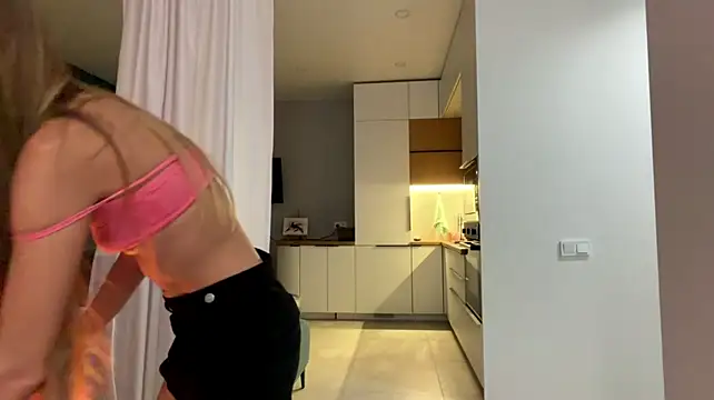 AnyaAfterDark - Show my panties upskirt