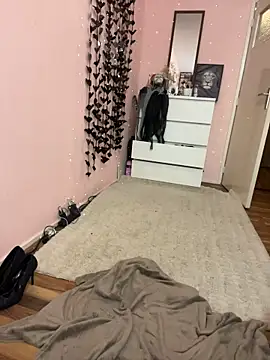 Juicy_Lika - deeepthroat BJ +1min control
