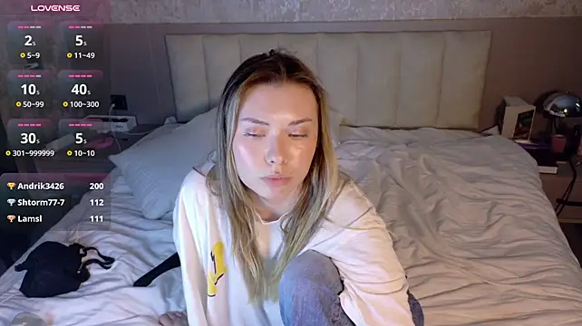 Gwenonl1ne - jerking off dildo hands )