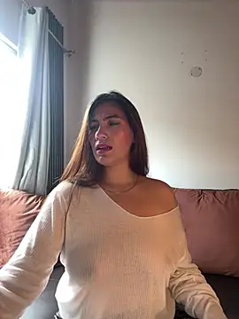 Emmily_d - Topless