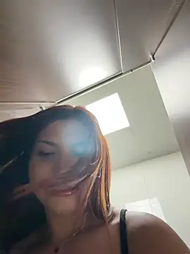 Mel_PinkBR - Mostrar os seios+ 2 min de control🔥🥵