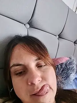 CARITOMIO - Show pussy