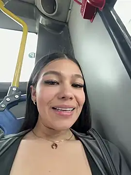 Alyshanon18 - BOOBS OUT 1MIN😱