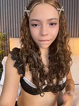 Mia_honey3